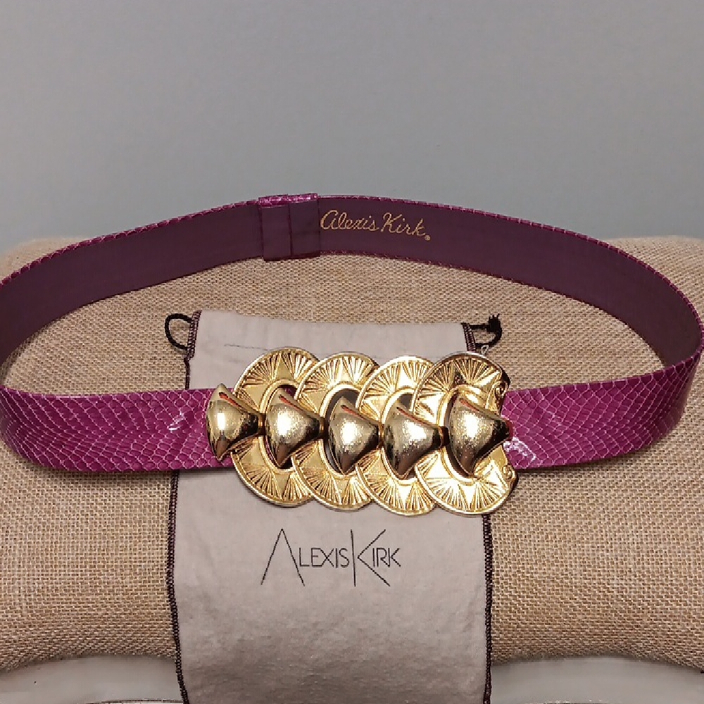 Alexis Kirk Vintage Gold Tone Belt Buckle With 2 Straps